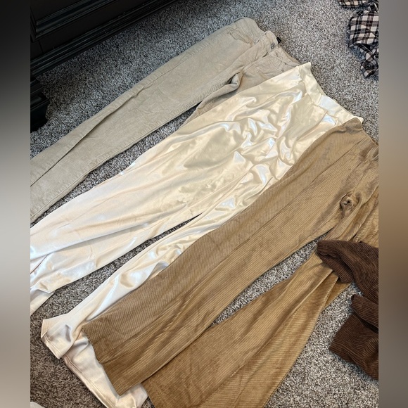 HUGE FOREVER 21 NEUTRAL JEANS BUNDLE!! 6 Pair! - Picture 4 of 4